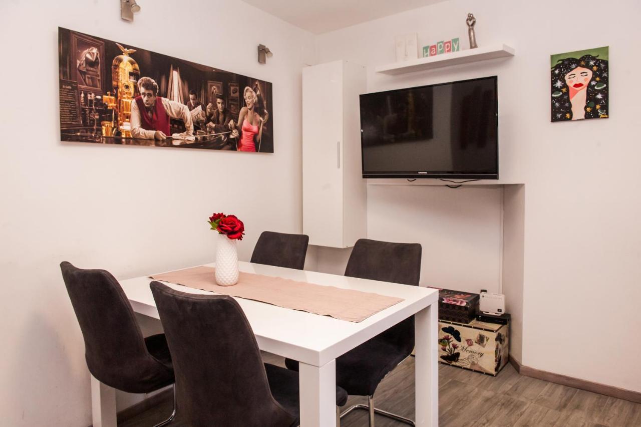 Miki - City Center Apartment With Large Balcony สปลิท ภายนอก รูปภาพ